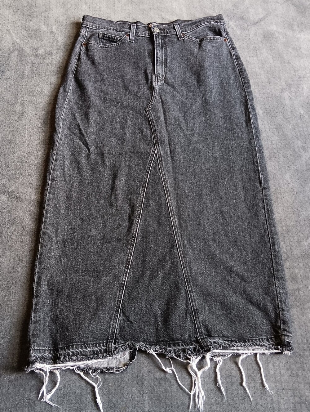 Faded Black Grunge High Rise Denim Levis Skirt Size 8, Frayed Raw Hem, Split